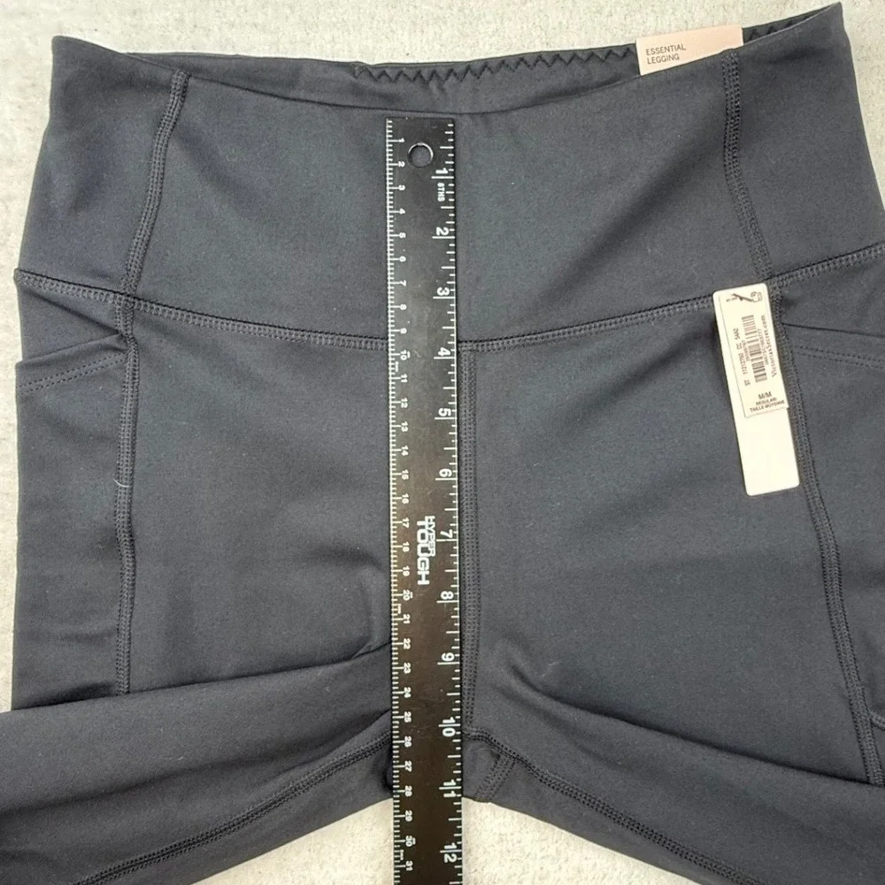 Victoria's Secret Sport Essential Legging Black Medium Side Pockets casual - Picture 2 of 9